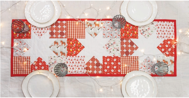 Christmas Star Table Runner – Free Pattern Download