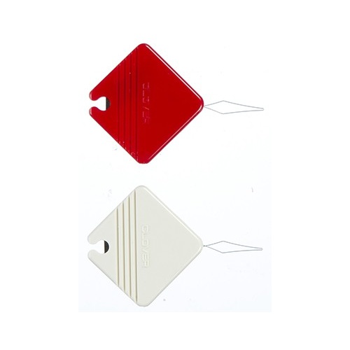 Clover Threader with Cutter Petit Cut