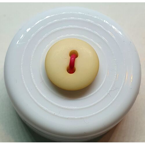 Button - 11mm Custard