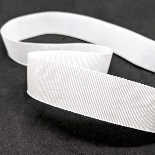 Curved Petersham - 25mm wide - white