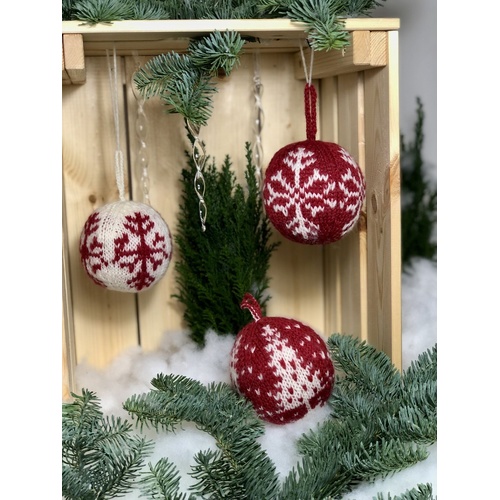 Christmas Balls knitting pattern