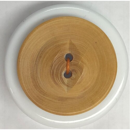 Button - 31mm 2 Hole Boxwood Fish Eye