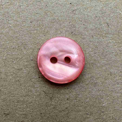 Button - 14mm  2/H Flat Pearled - Peach