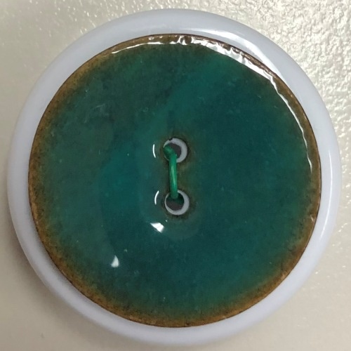 Button - 20mm Enamel Coconut 86 Seagreen