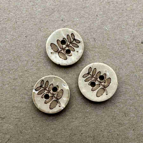 Button - 12mm Coconut Fern etch